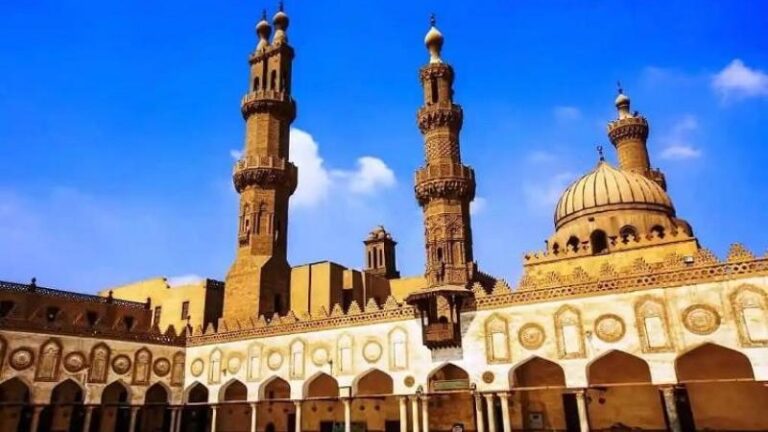 الأزهر يعرّف طلاب «كلنتان» الماليزية بتاريخه ورسالته العلمية
